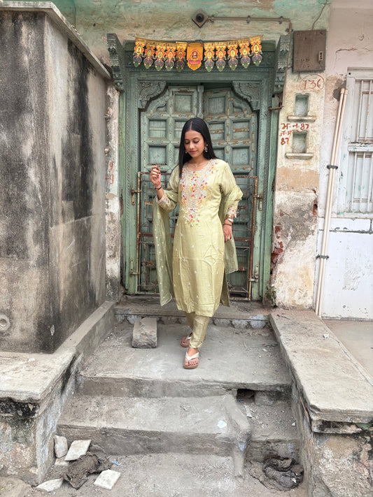 Pastel Green Salwar Suit set - Suit Set Kurti Pant Dupatta Set