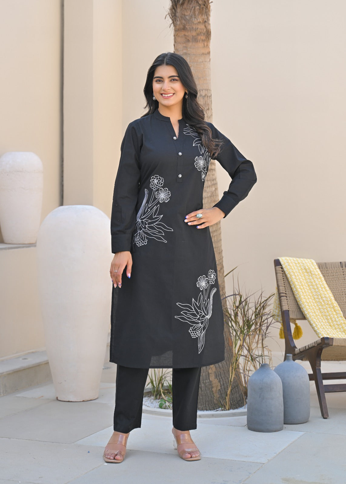 Black full sleeve embroidered V neck Cotton Kurti Pant set