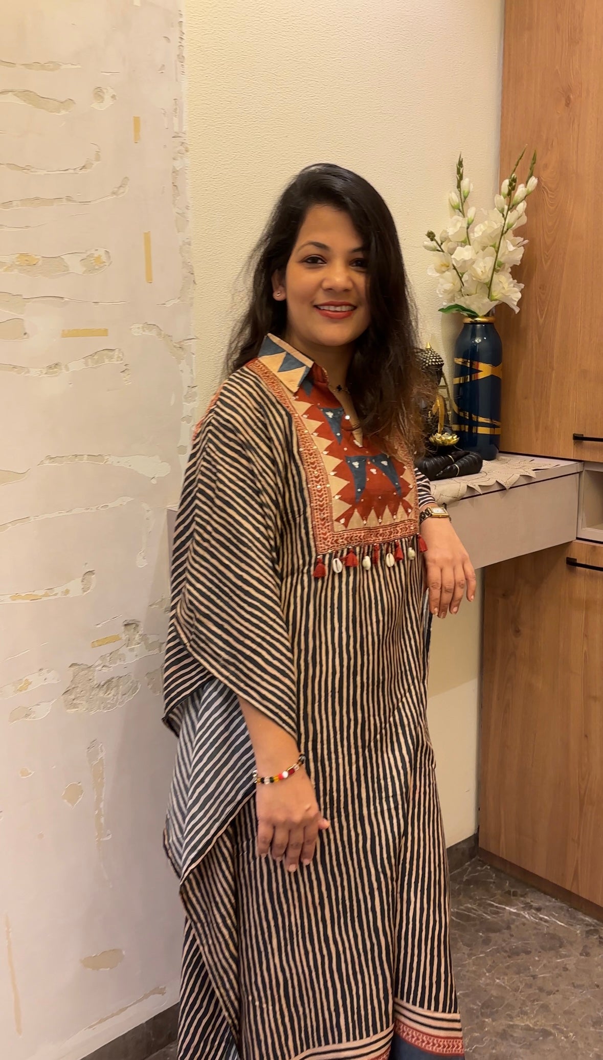 Kaftan Set embroidered with stripe and bold prints