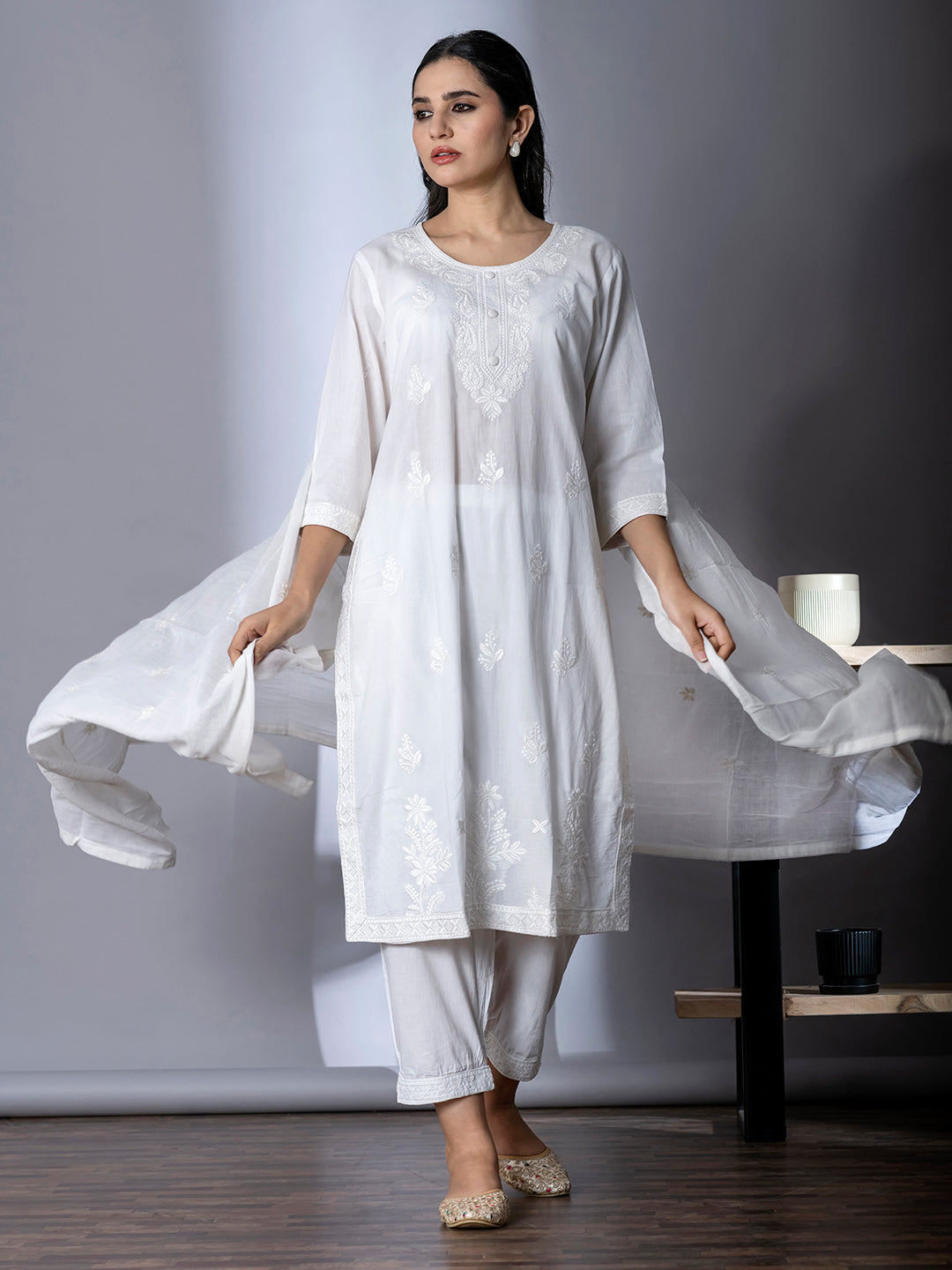 White Embroidered Kurta Pant Dupatta set - Suit Set Kurti Pant Dupatta Set
