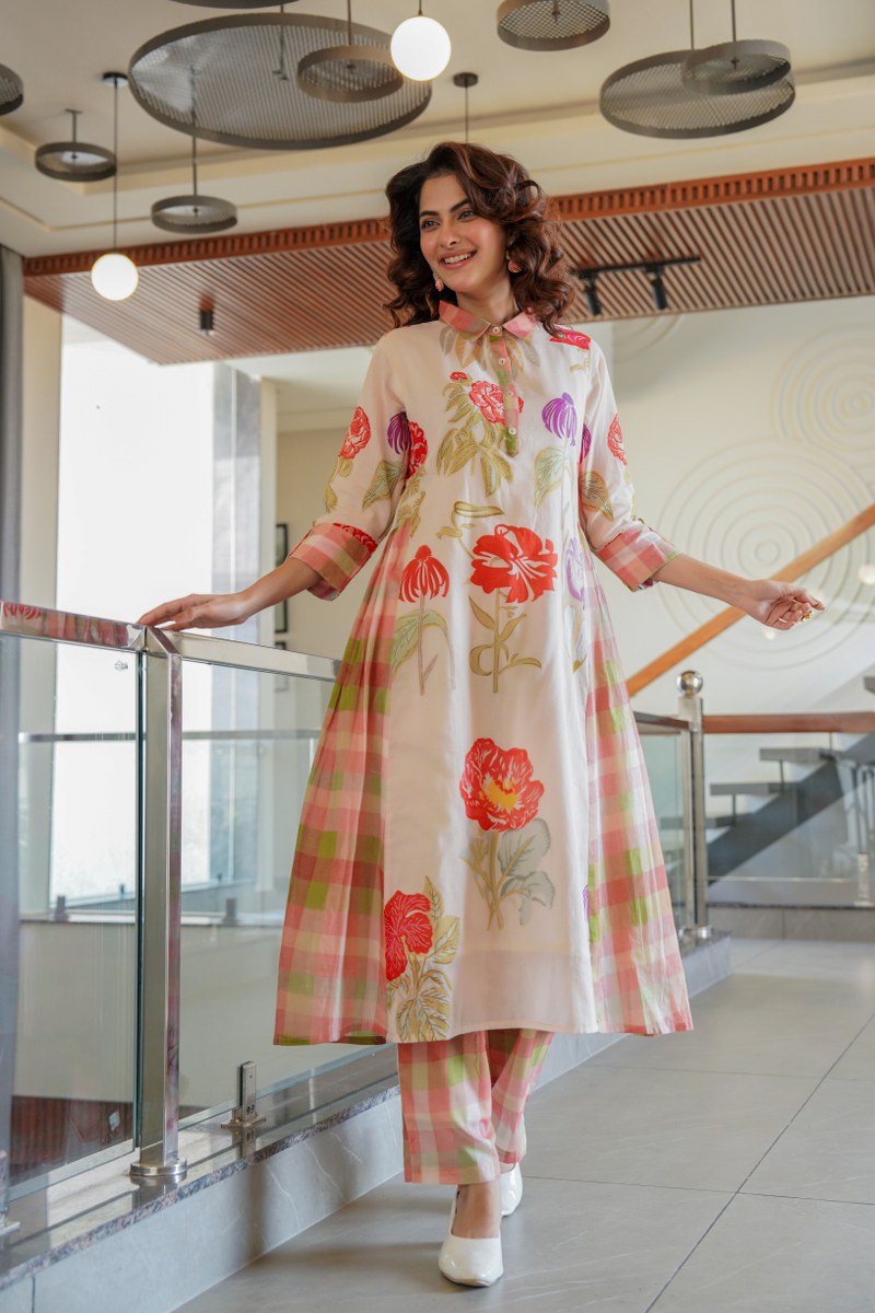 Women Floral Printed Cotton A-Line Kurti Pant set| Checkered & floral design Collar Neck| Daily And Occasion Wear