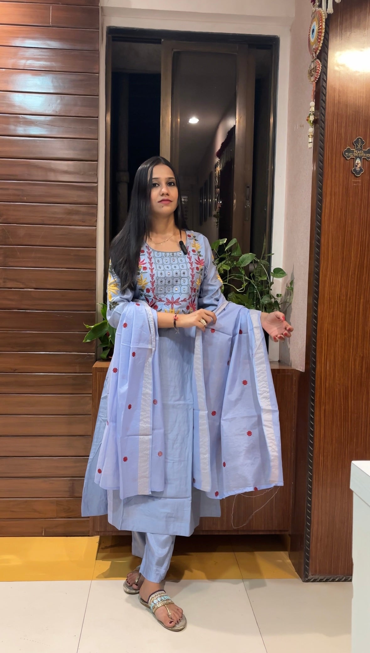 Mul Chanderi Embroidered Kurta Pant Dupatta set