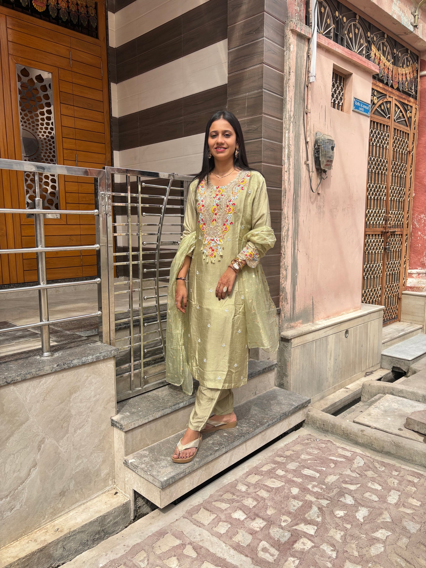 Pastel Green Salwar Suit set - Suit Set Kurti Pant Dupatta Set