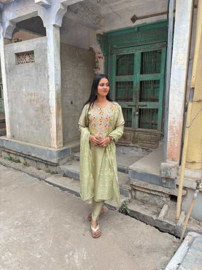 Pastel Green Salwar Suit set - Suit Set Kurti Pant Dupatta Set