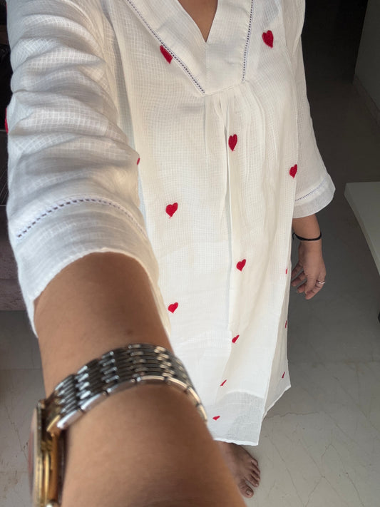 Red Heart Embroidery White Kurta Pant Set