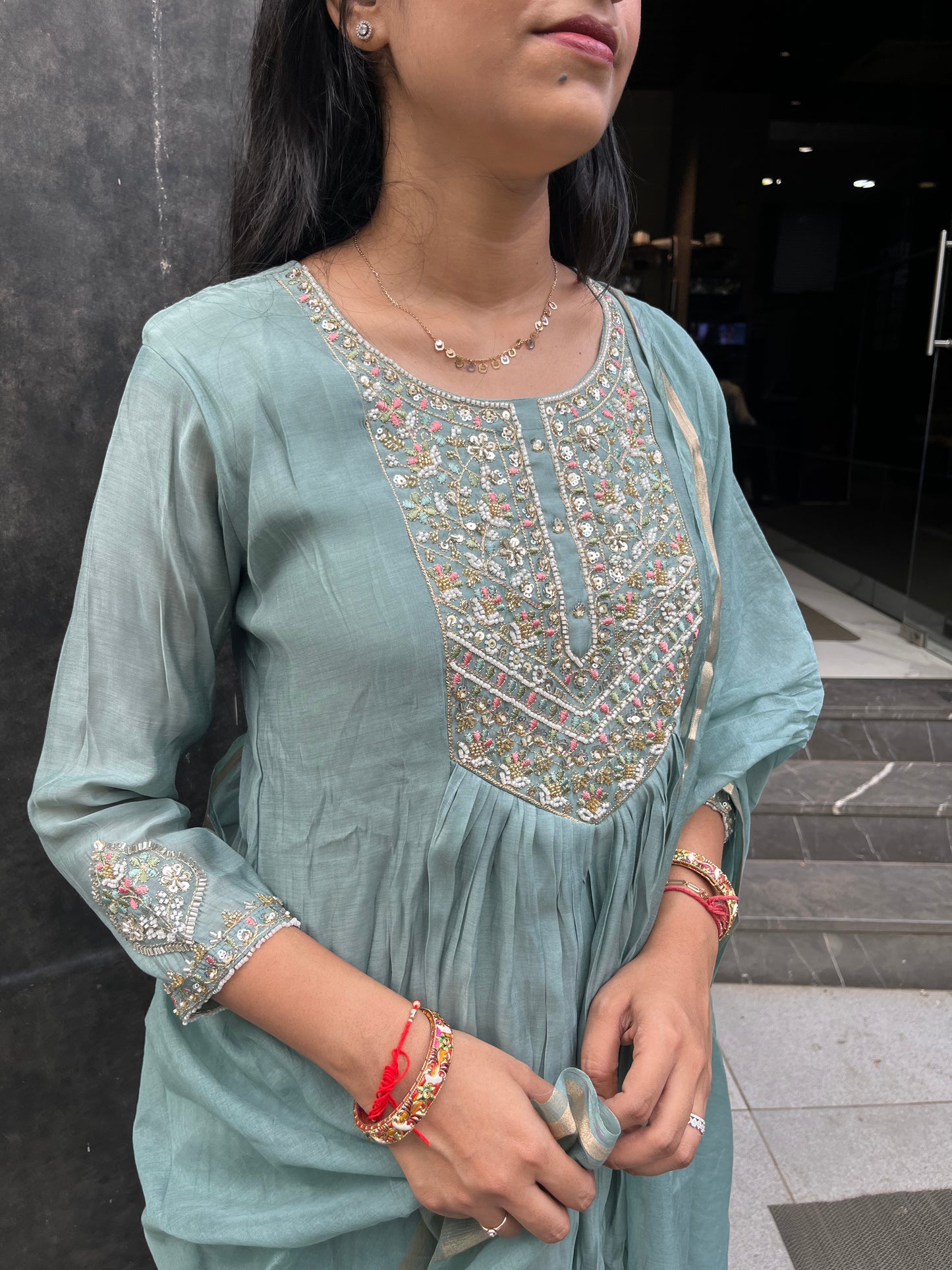 Chaand Embroidered Kurta Pant Dupatta Set