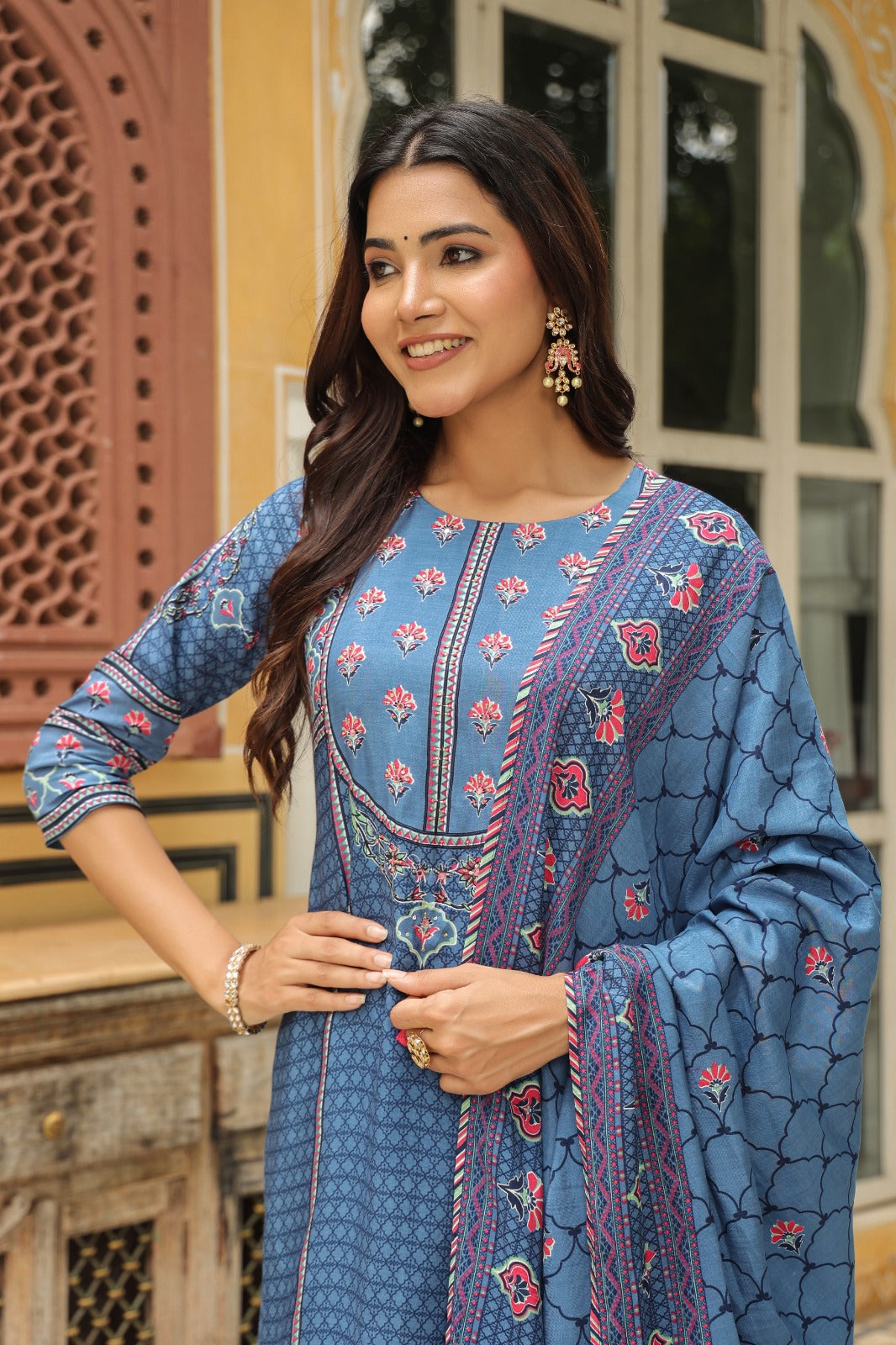 Blue embroidered Salwar suit set - Suit Set Kurti Pant Dupatta Set