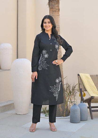 Black full sleeve embroidered V neck Cotton Kurti Pant set